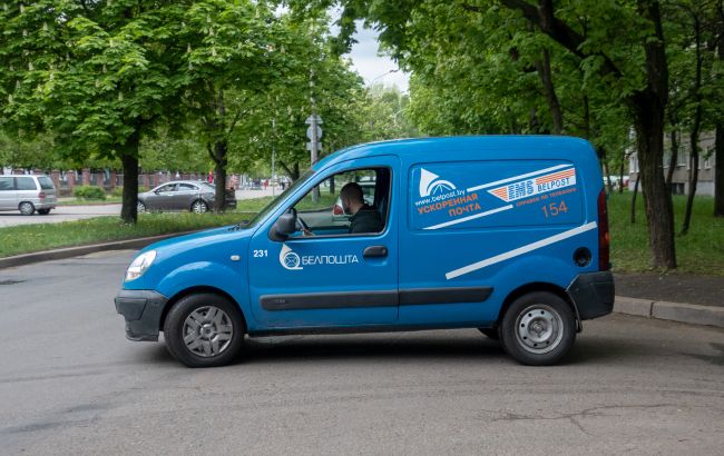 В Беларуси работникам почты хотят выдать пистолеты и автоматы