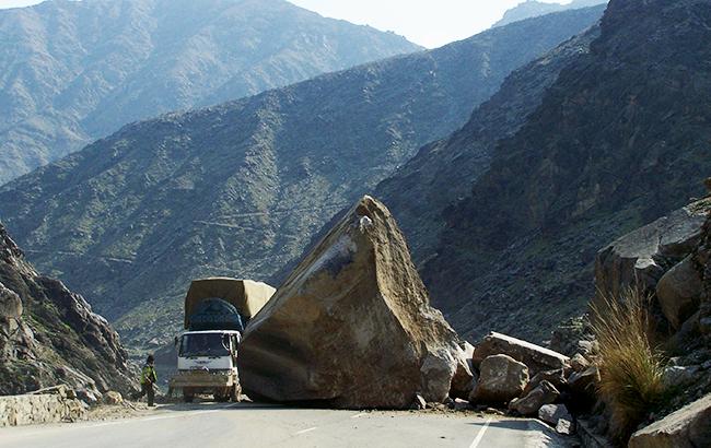 В результате камнепада в Северной Осетии пострадали трое украинцев, - МИД