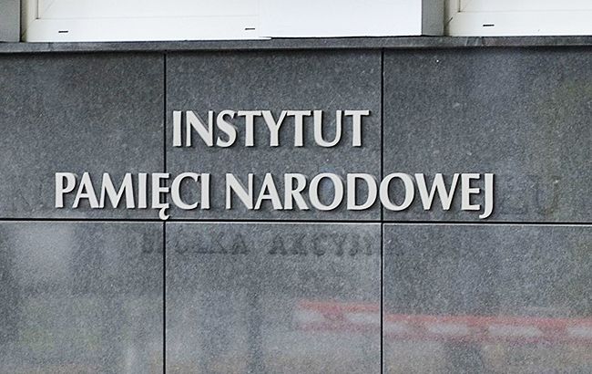 Польша хочет создать новые кладбища в Украине