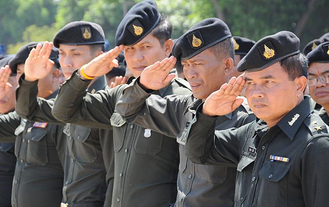 В Таиланде от взрыва бомбы погибли 6 военных