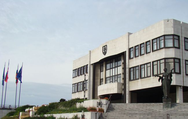 В Словакии эвакуировали парламент из-за сообщения о минировании