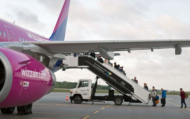 "Не мають права на валізу": Wizz Air розкритикувала скасування оплати за ручну поклажу