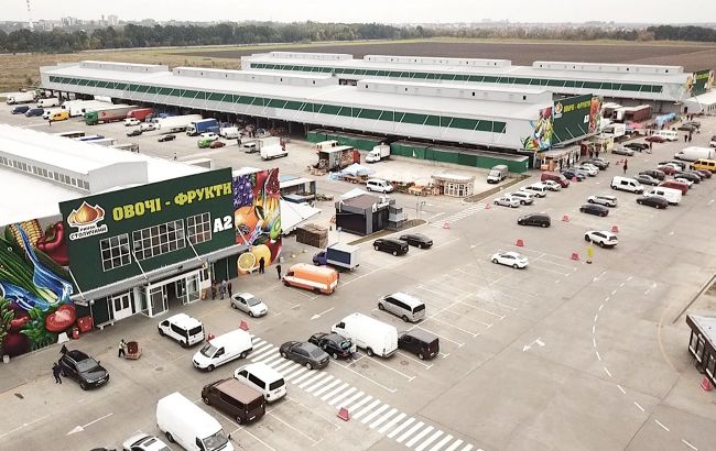 Рынок "Столичный" возобновил работу