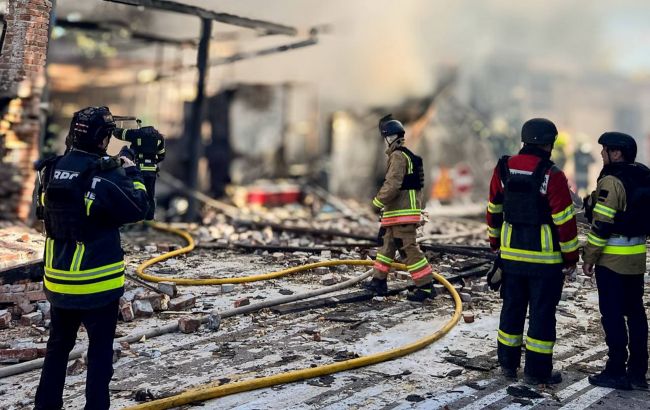 РФ вдарила дронами по Сумах, було чотири вибухи: в ОВА показали наслідки