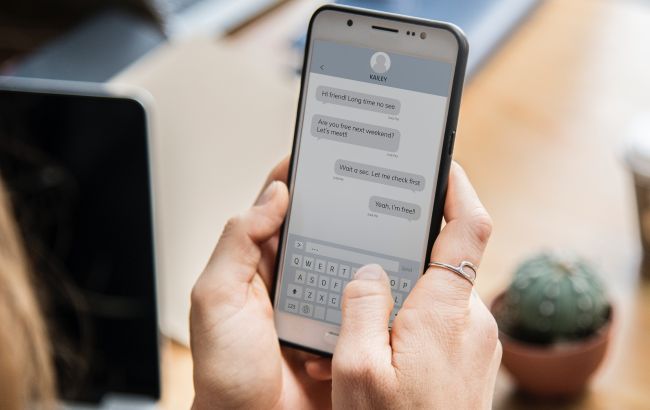 Apple планує спростити листування між iPhone та Android, - Bloomberg