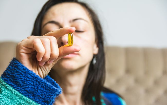 Дуже небезпечно. Українцям нагадали про наслідки передозування вітаміном D