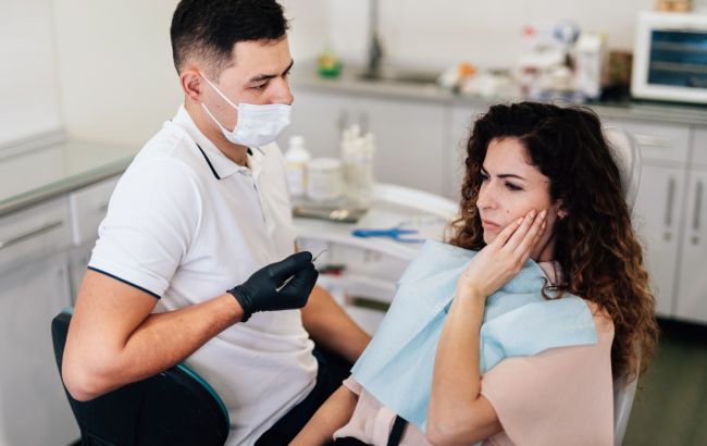 Найпоширеніші ознаки того, що вам треба видалити зуби мудрості