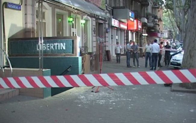 В Одессе произошел взрыв в баре, пострадал охранник