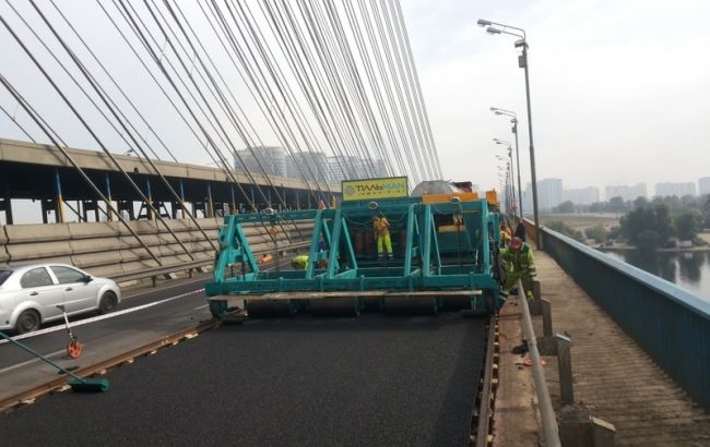 В Киеве до сентября ограничат движение по Южному мосту