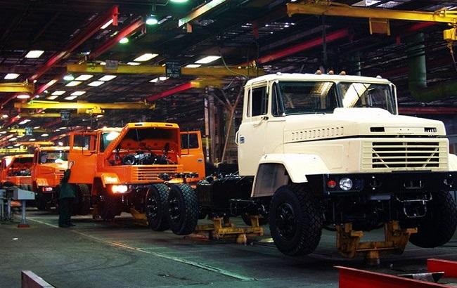 КрАЗ в обход санкций закупает российские двигатели, - источники