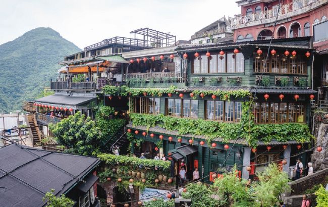 До 700 доларів. Туристам роздадуть гроші за відвідування популярної локації: деталі