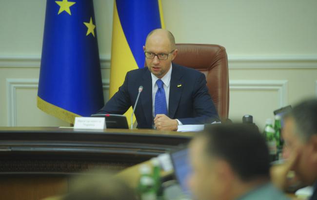 Яценюк: новый закон об образовании обеспечит автономию для школ