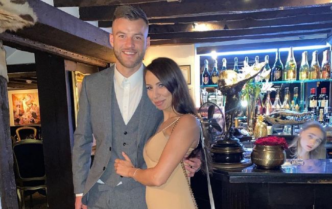 Игрок сборной Украины Андрей Ярмоленко снова стал отцом: фото из роддома