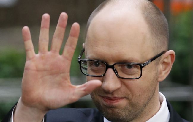 Яценюк выступает за улучшение качества образования за счет сокращения количества школ