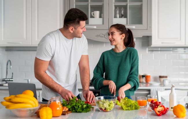 Все зіпсував побут: 10 способів, щоб позбутися рутини у стосунках