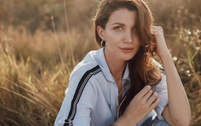 Психолог назвала 10 вчинків, які руйнують вашу жіночність. Ось чого не варто робити