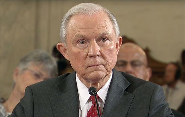 Генпрокурор США не уйдет в отставку, несмотря на резкую критику Трампа