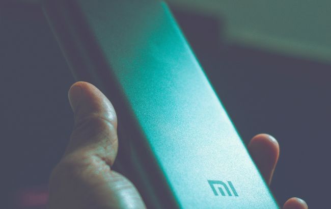 Важить менше 100 г. Xiaomi випустила ультратонкий повербанк: як він виглядає