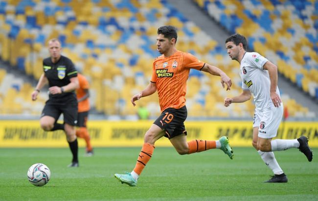 "Шахтер" разгромил "Верес" и на время сравнялся с "Динамо"
