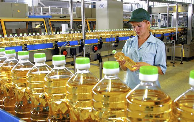 Оптовые цены на подсолнечное масло выросли за месяц на 5% - до 20,7 тыс. грн/т