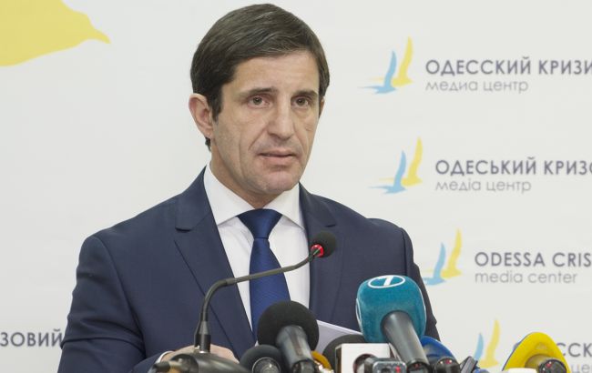 Шкиряк заявил о командировке в Непал за свой счет