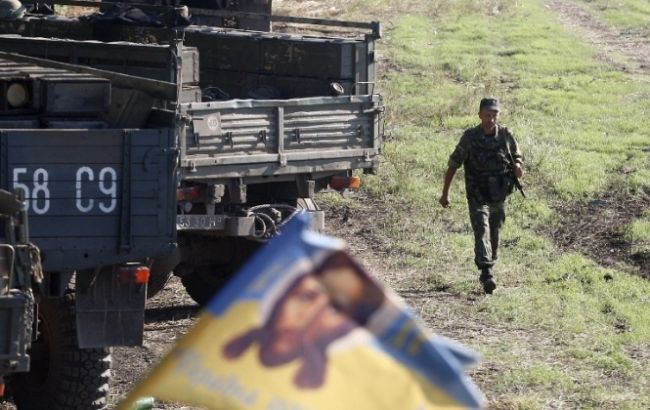 За минувшие сутки в зоне АТО погибли 2 военных, еще 4 - ранены